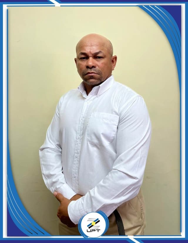 Fotografía de Lcdo. Cordero Peña Víctor Manuel